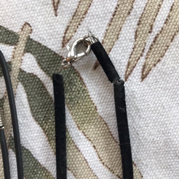 Bundle of Beautiful Glass Necklaces - Picture 3 of 3